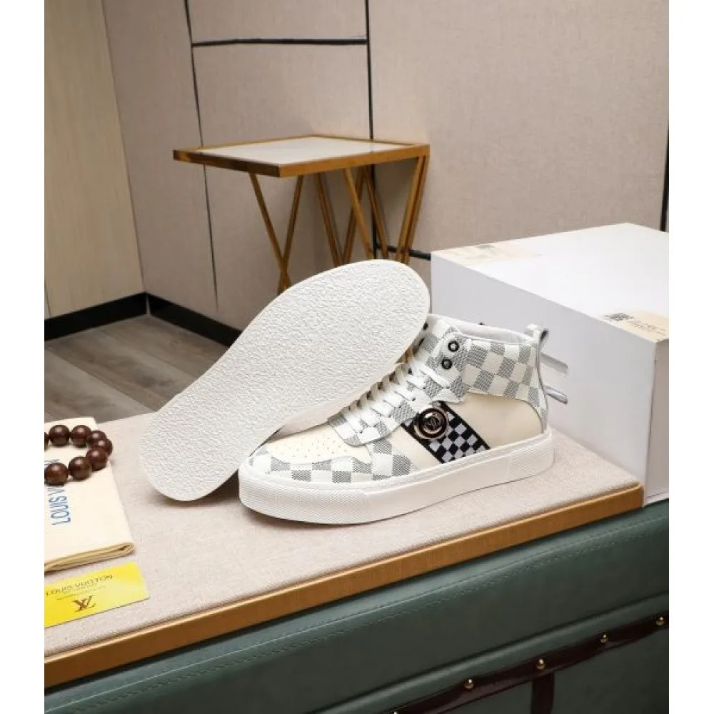 2024FW メンズ用 カジュアルシューズ LOUIS VUITTON ルイヴィトン ロゴが美しい 商品画像 9