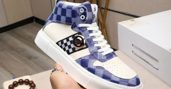 2024FW メンズ用 カジュアルシューズ LOUIS VUITTON ルイヴィトン ロゴが美しい 商品画像 11