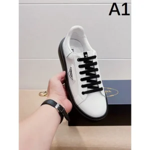 PRADA プラダ 大流行新ブランドアイテム 2026 メンズ用 カジュアルシューズ 商品画像 1