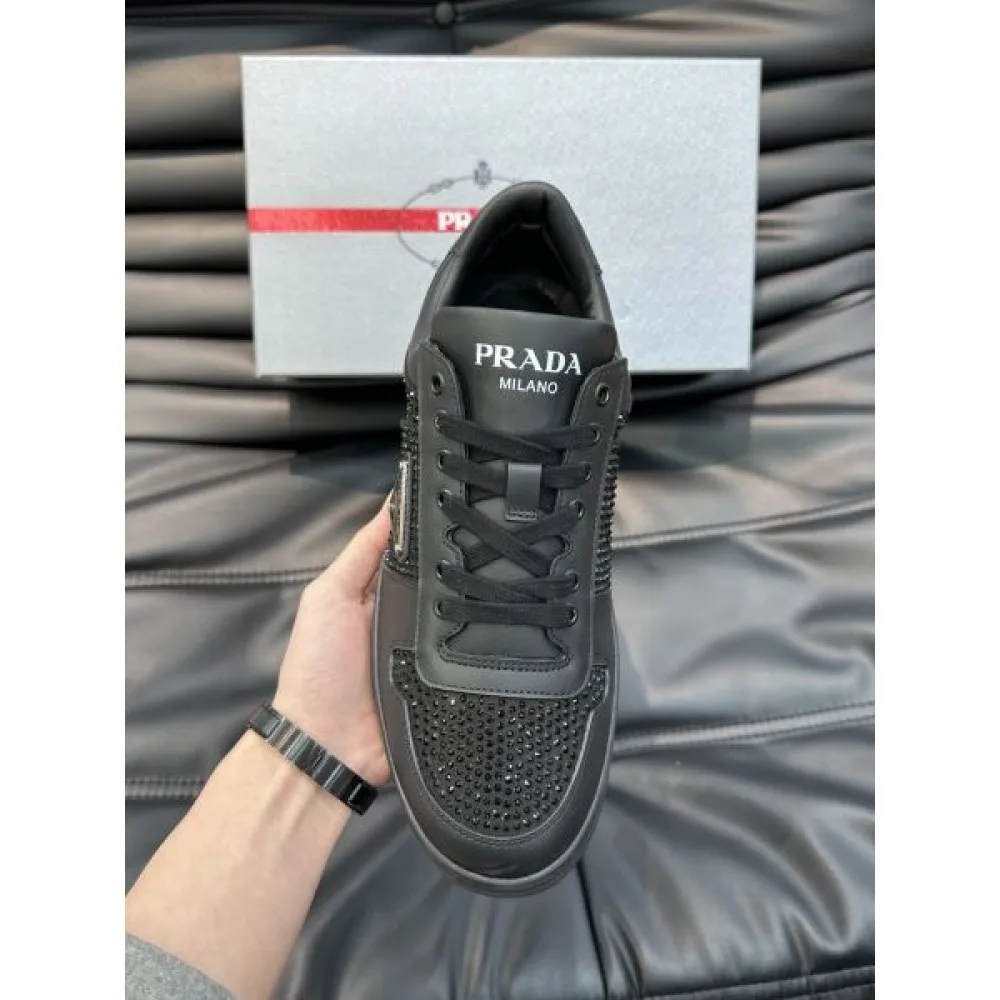 PRADA プラダ セレブも夢中ブランド新作 2026 メンズ用 カジュアルシューズ 商品画像 5