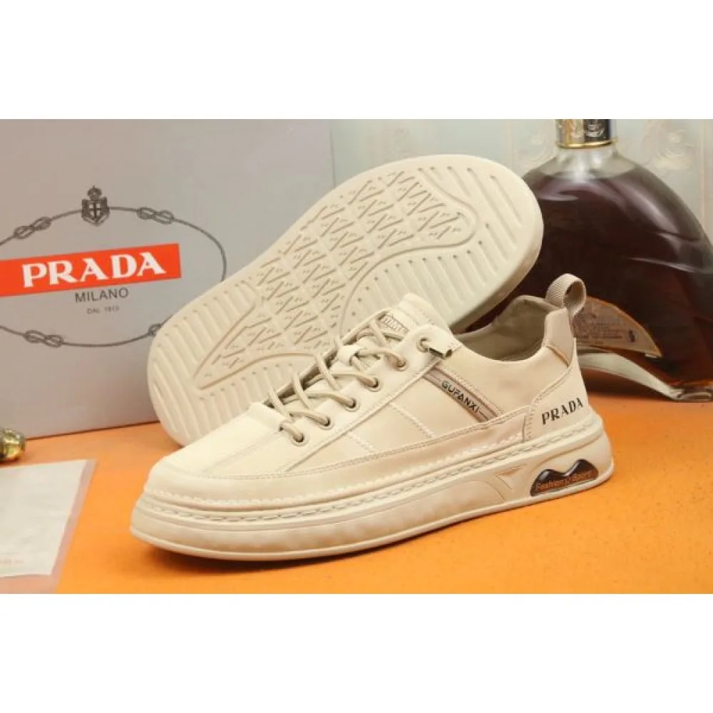 PRADA プラダ 雑誌掲載も多数注目の新作 2026 メンズ用 カジュアルシューズ 商品画像 4