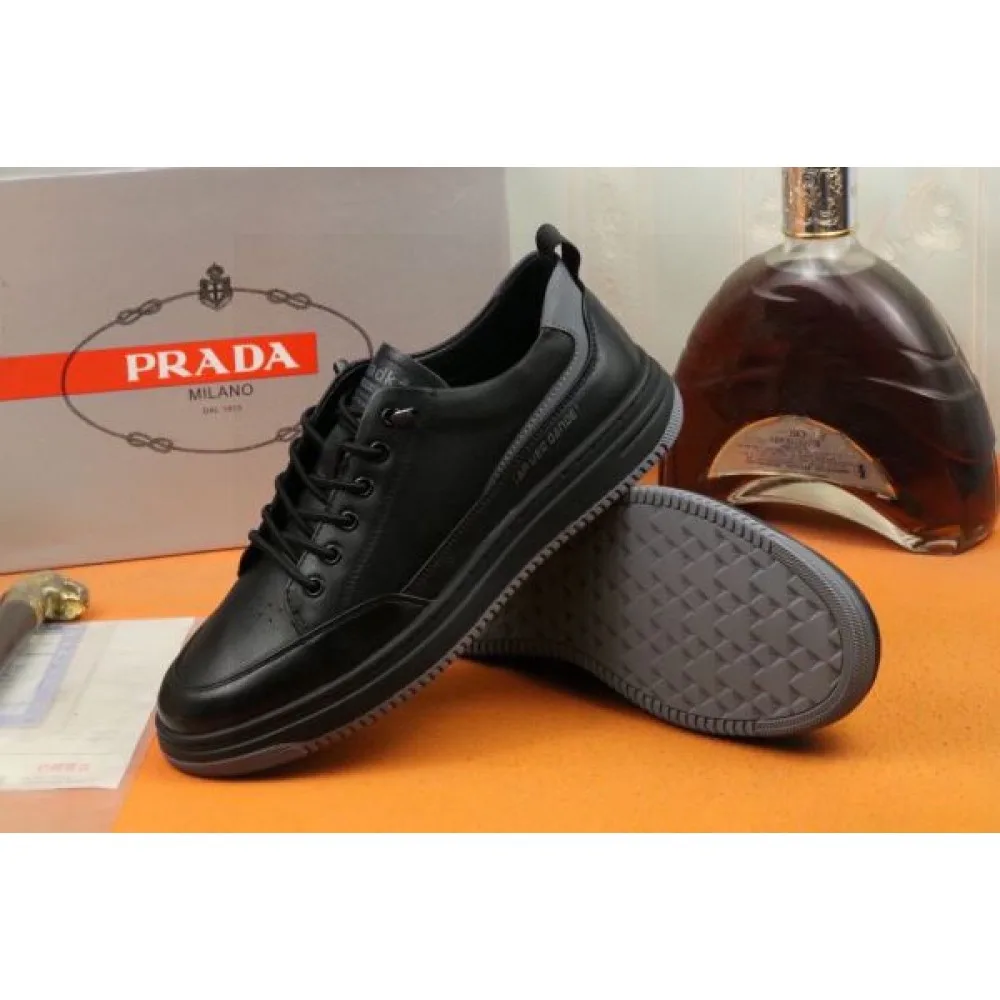PRADA プラダ 昨年も人気のアイテム新品 2026 メンズ用 カジュアルシューズ 商品画像 6