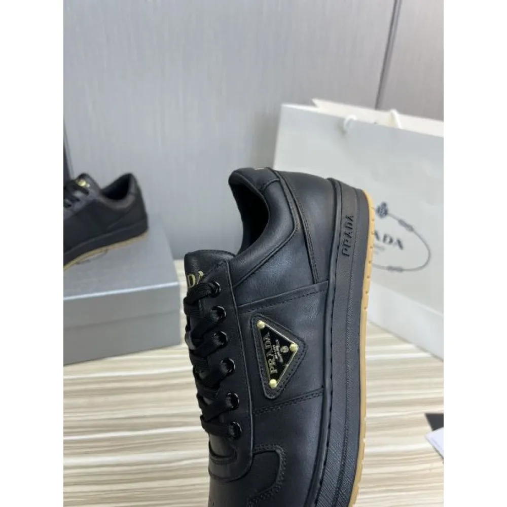 PRADA プラダ 新作セール価格でゲット 2026 メンズ用 カジュアルシューズ 商品画像 8