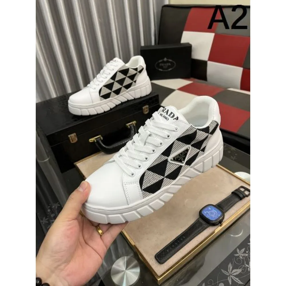 PRADA プラダ スタイリッシュな雰囲気 2026 メンズ用 カジュアルシューズ 商品画像 2