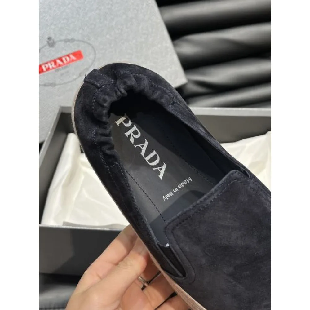 PRADA プラダ 今年も大活躍間違いなし 2026 メンズ用 カジュアルシューズ 商品画像 7