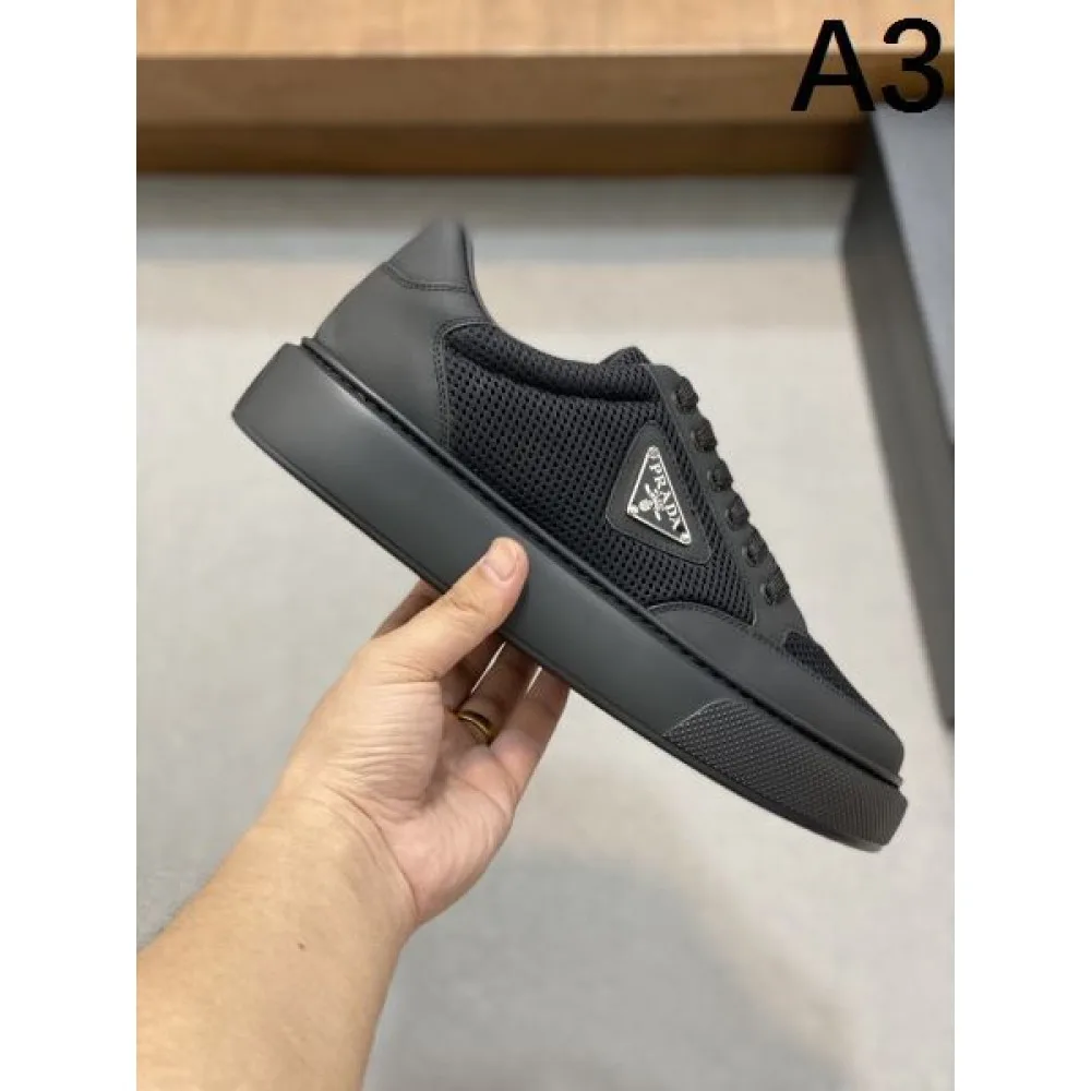 PRADA プラダ 夏にピッタリのアイテム 2026 メンズ用 カジュアルシューズ 商品画像 3