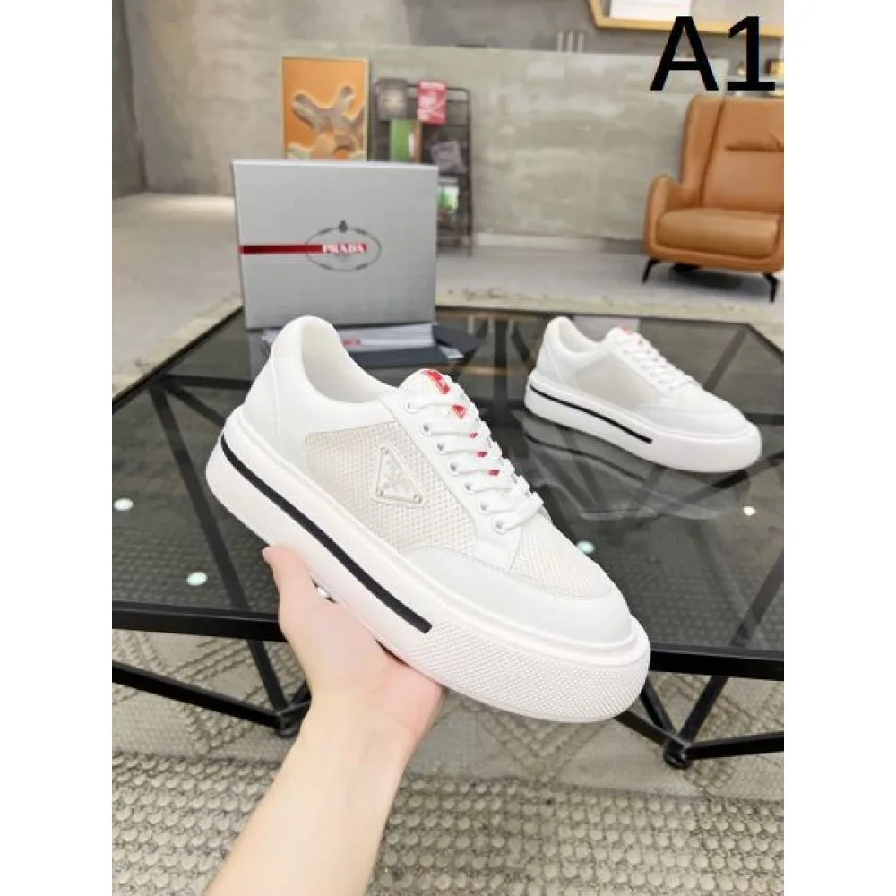 PRADA プラダ 注目されている新品 2026 メンズ用 カジュアルシューズ 商品画像 1