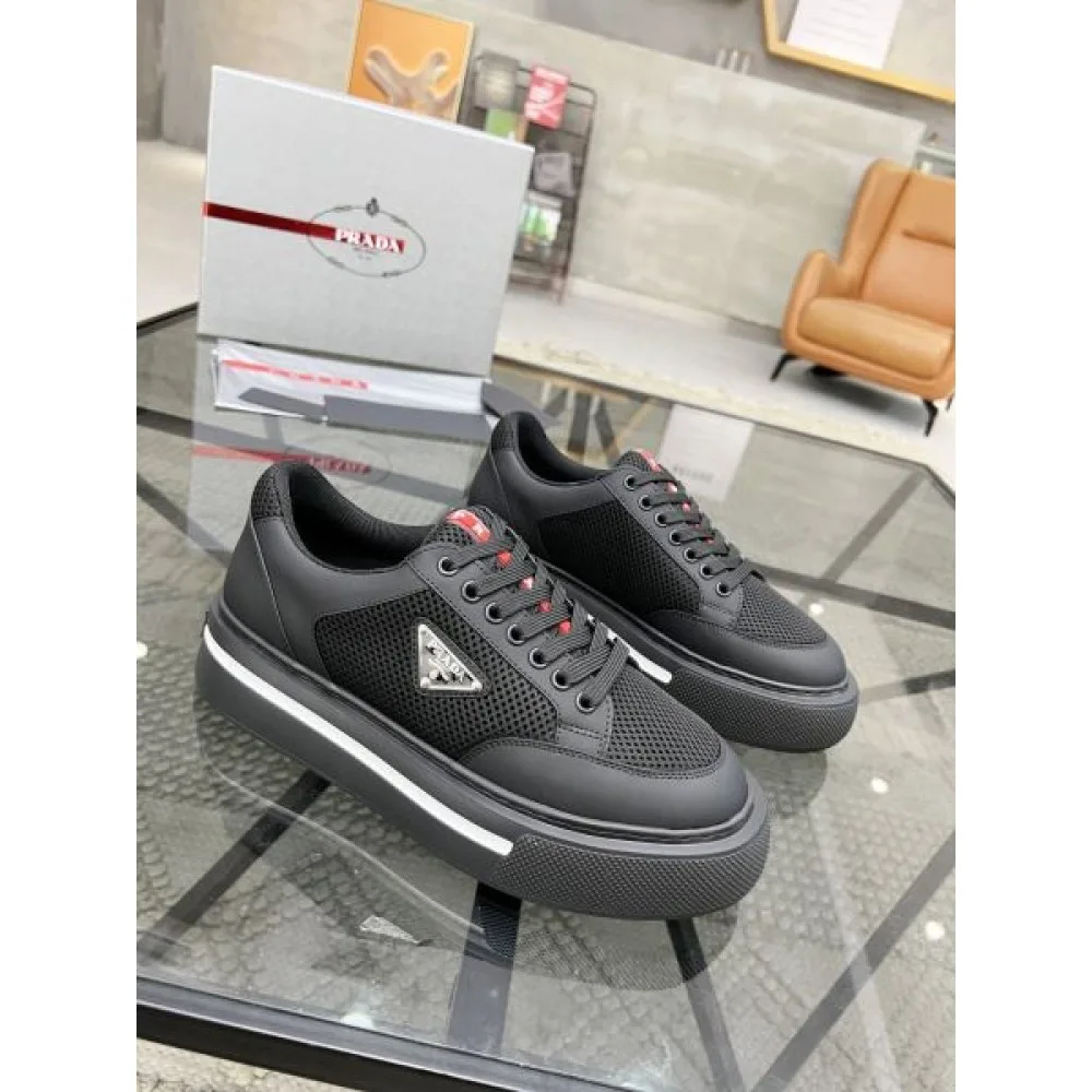 PRADA プラダ 注目されている新品 2026 メンズ用 カジュアルシューズ 商品画像 3