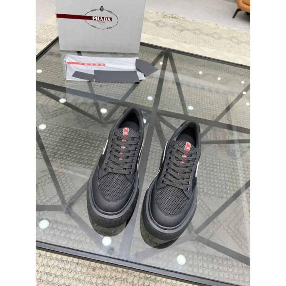 PRADA プラダ 注目されている新品 2026 メンズ用 カジュアルシューズ 商品画像 4