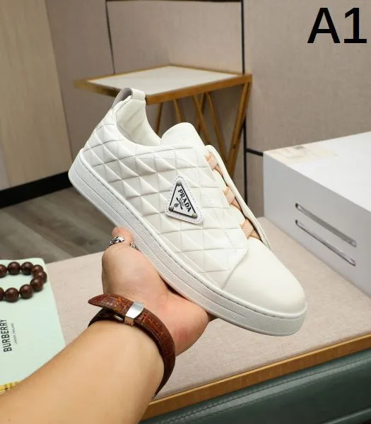 PRADA プラダ 夏の大人カジュアル 2026 メンズ用 カジュアルシューズ 商品画像 10