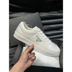PRADA プラダ トレンド感たっぷり 2026 メンズ用 カジュアルシューズ 商品画像 1