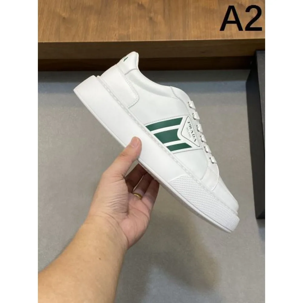 2024FW メンズ用 カジュアルシューズ PRADA プラダ 海外よりお届け限定品 商品画像 2