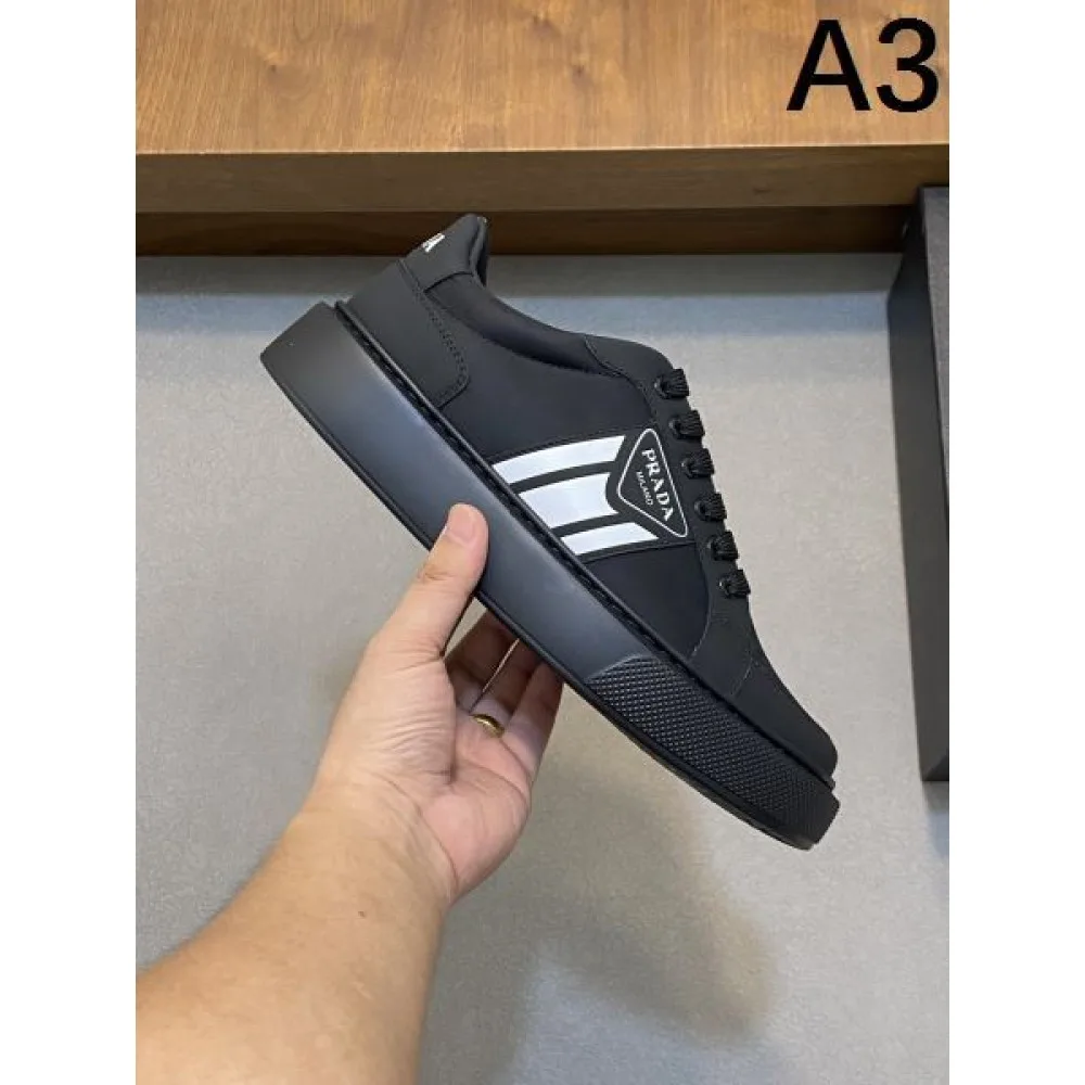 2024FW メンズ用 カジュアルシューズ PRADA プラダ 海外よりお届け限定品 商品画像 3