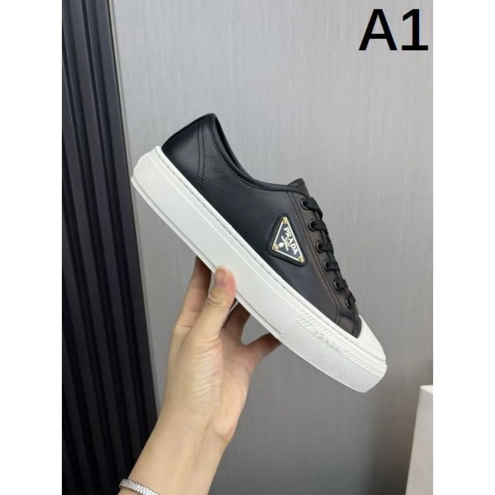 2024FW メンズ用 カジュアルシューズ PRADA プラダ 国内発セール完売間近 商品画像 1