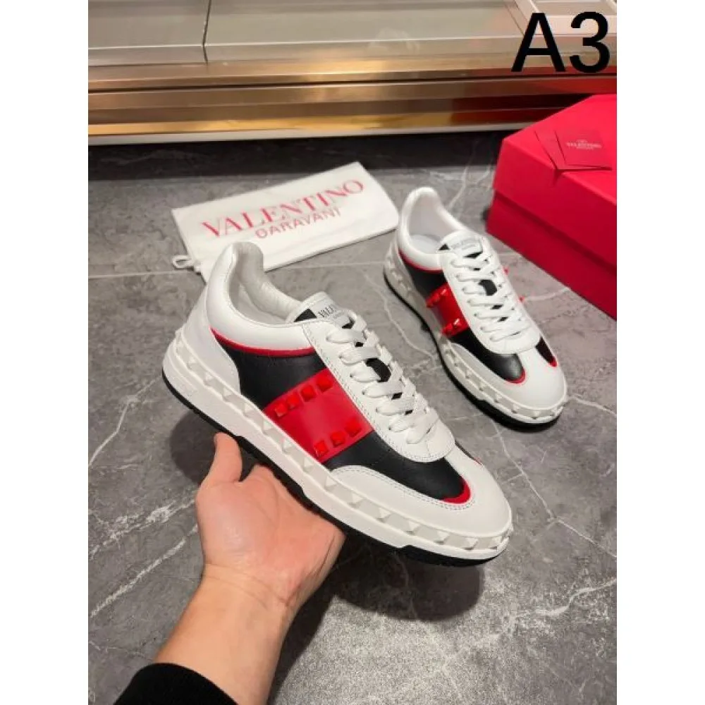 VALENTINO ヴァレンティノ 大人でお上品 2026 メンズ用 カジュアルシューズ 商品画像 3