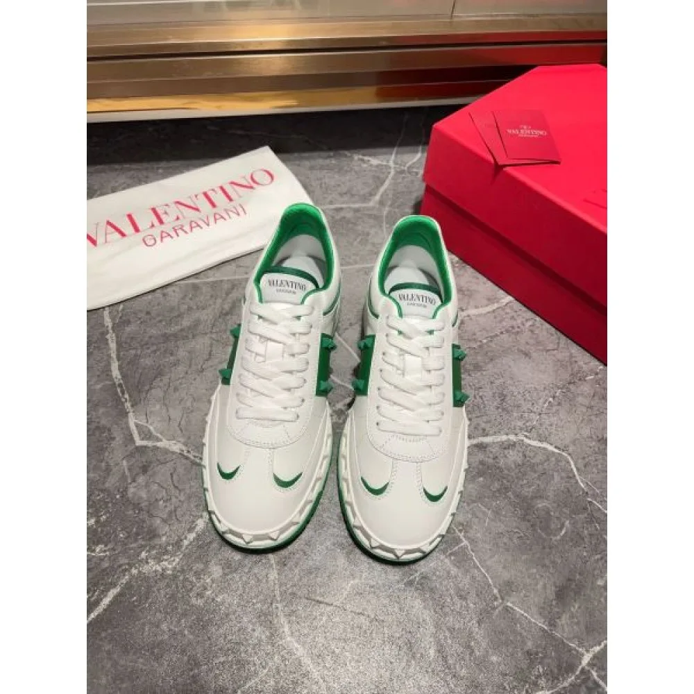 VALENTINO ヴァレンティノ 大人でお上品 2026 メンズ用 カジュアルシューズ 商品画像 5