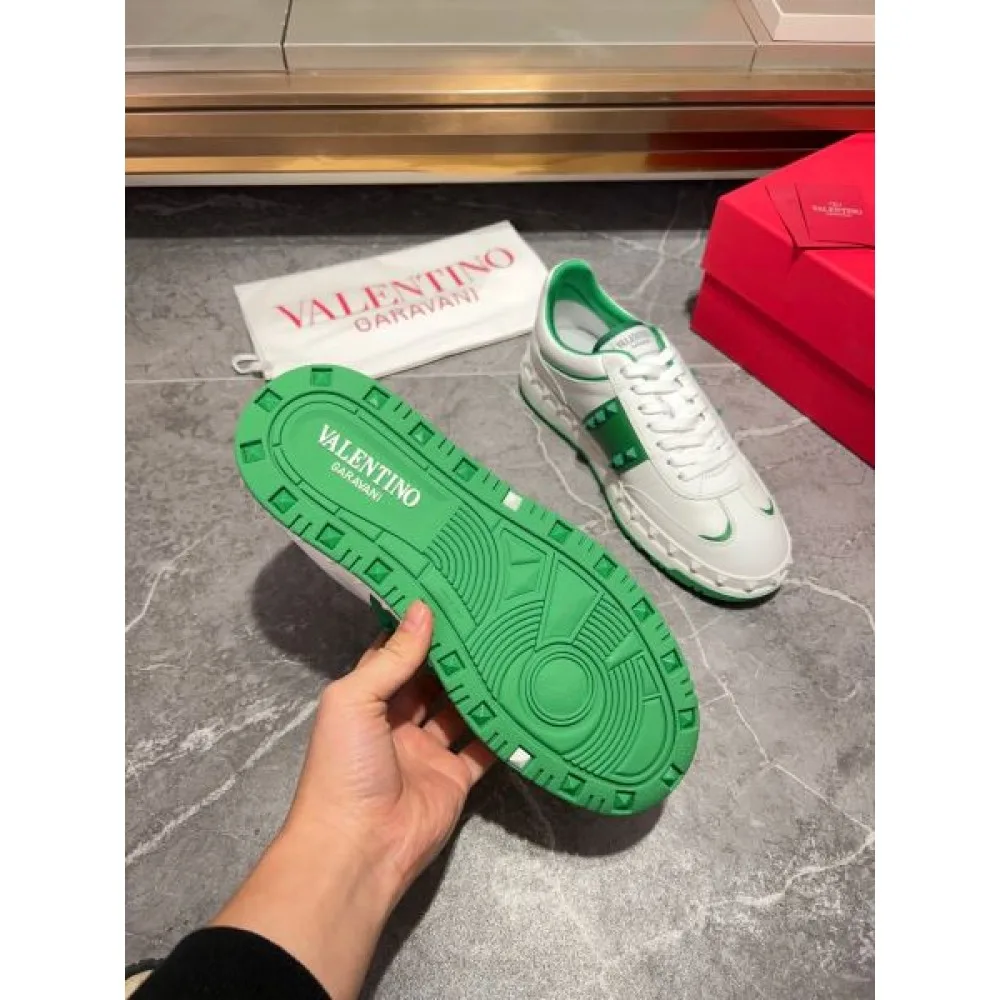 VALENTINO ヴァレンティノ 大人でお上品 2026 メンズ用 カジュアルシューズ 商品画像 10