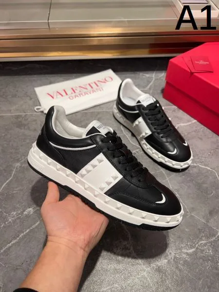 VALENTINO ヴァレンティノ 大人でお上品 2026 メンズ用 カジュアルシューズ 商品画像 11