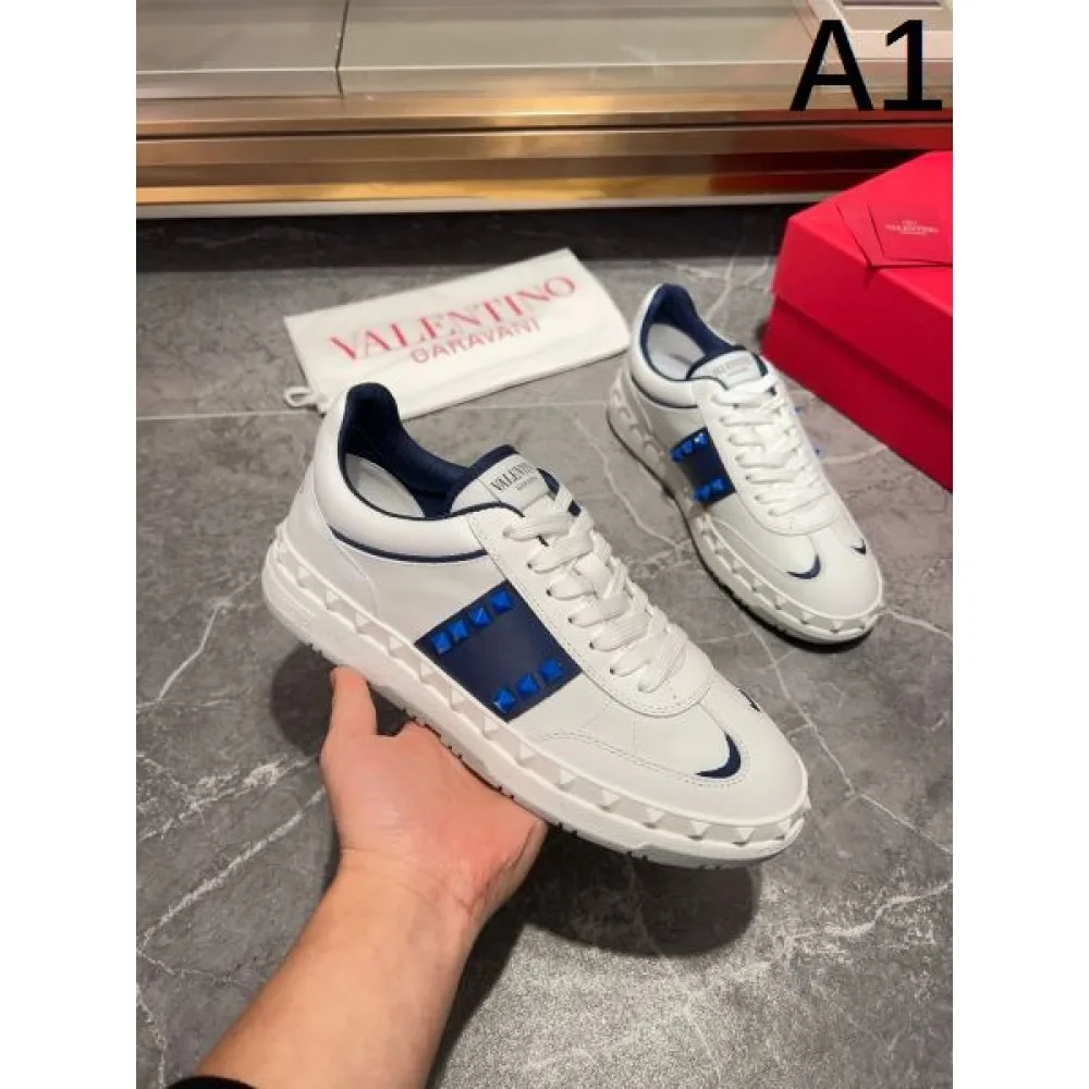 VALENTINO ヴァレンティノ セールで破格 2026 メンズ用 カジュアルシューズ 商品画像 1