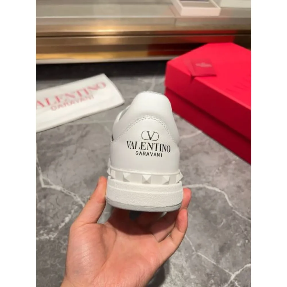 VALENTINO ヴァレンティノ セールで破格 2026 メンズ用 カジュアルシューズ 商品画像 8