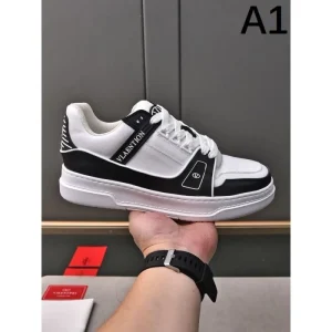 VALENTINO ヴァレンティノ セレブも愛用 2026 メンズ用 カジュアルシューズ 商品画像 1