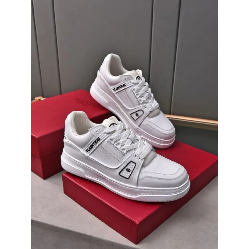 VALENTINO ヴァレンティノ セレブも愛用 2026 メンズ用 カジュアルシューズ 商品画像 5