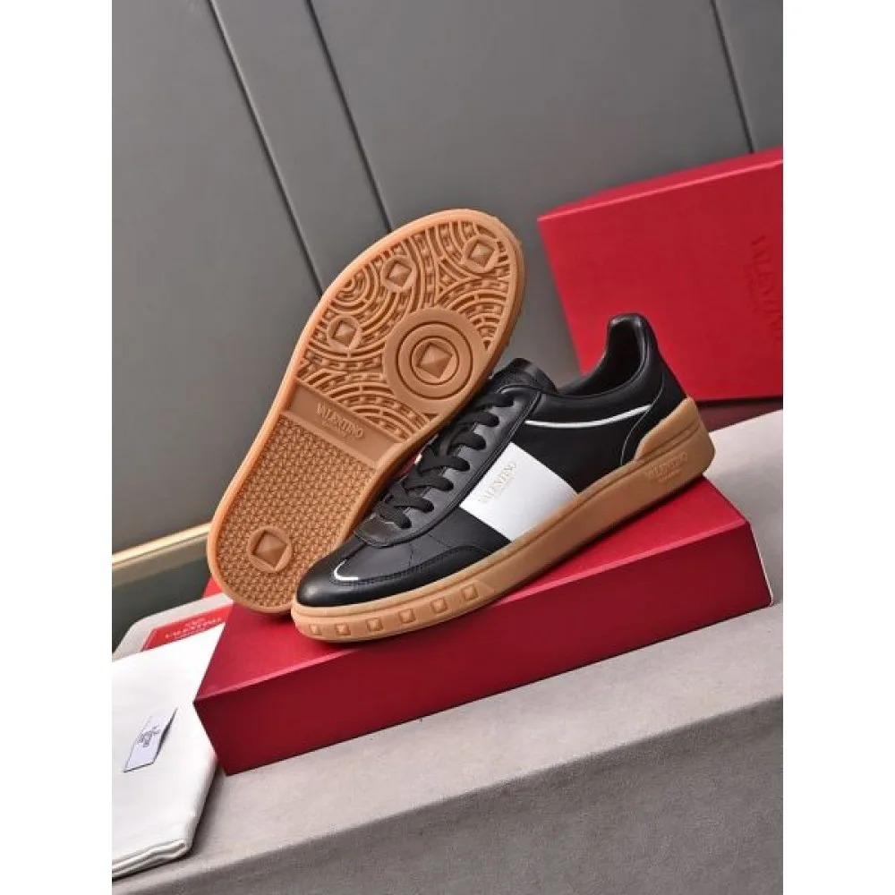 VALENTINO ヴァレンティノ ベストセラー 2026 メンズ用 カジュアルシューズ 商品画像 9