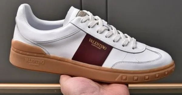 VALENTINO ヴァレンティノ ベストセラー 2026 メンズ用 カジュアルシューズ 商品画像 11