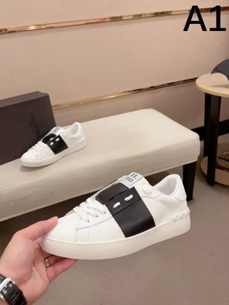 VALENTINO ヴァレンティノ 最新作入荷 2026 メンズ用 カジュアルシューズ 商品画像 11