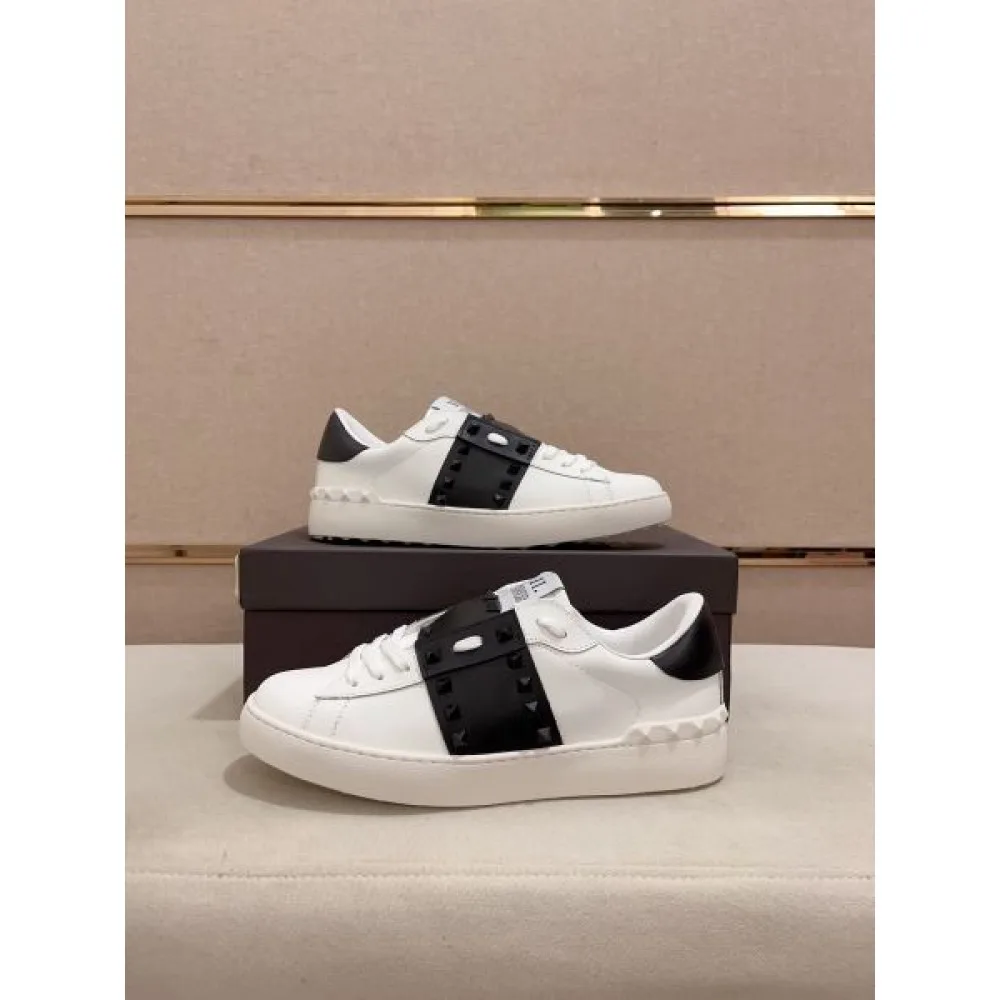 VALENTINO ヴァレンティノ 新作で希少 2026 メンズ用 カジュアルシューズ 商品画像 7