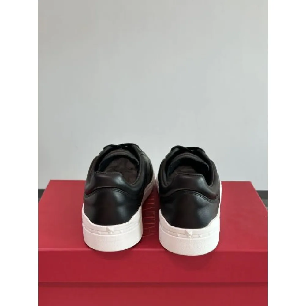 VALENTINO ヴァレンティノ 夏新作ご注目 2026 メンズ用 カジュアルシューズ 商品画像 6