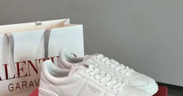 VALENTINO ヴァレンティノ 夏新作ご注目 2026 メンズ用 カジュアルシューズ 商品画像 11