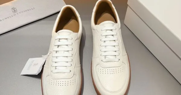 VALENTINO ヴァレンティノ 夏物完売必須 2026 メンズ用 カジュアルシューズ 商品画像 11