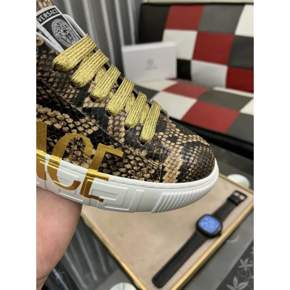 VERSACE ヴェルサーチェ ホリデー限定 2026 メンズ用 カジュアルシューズ 商品画像 6