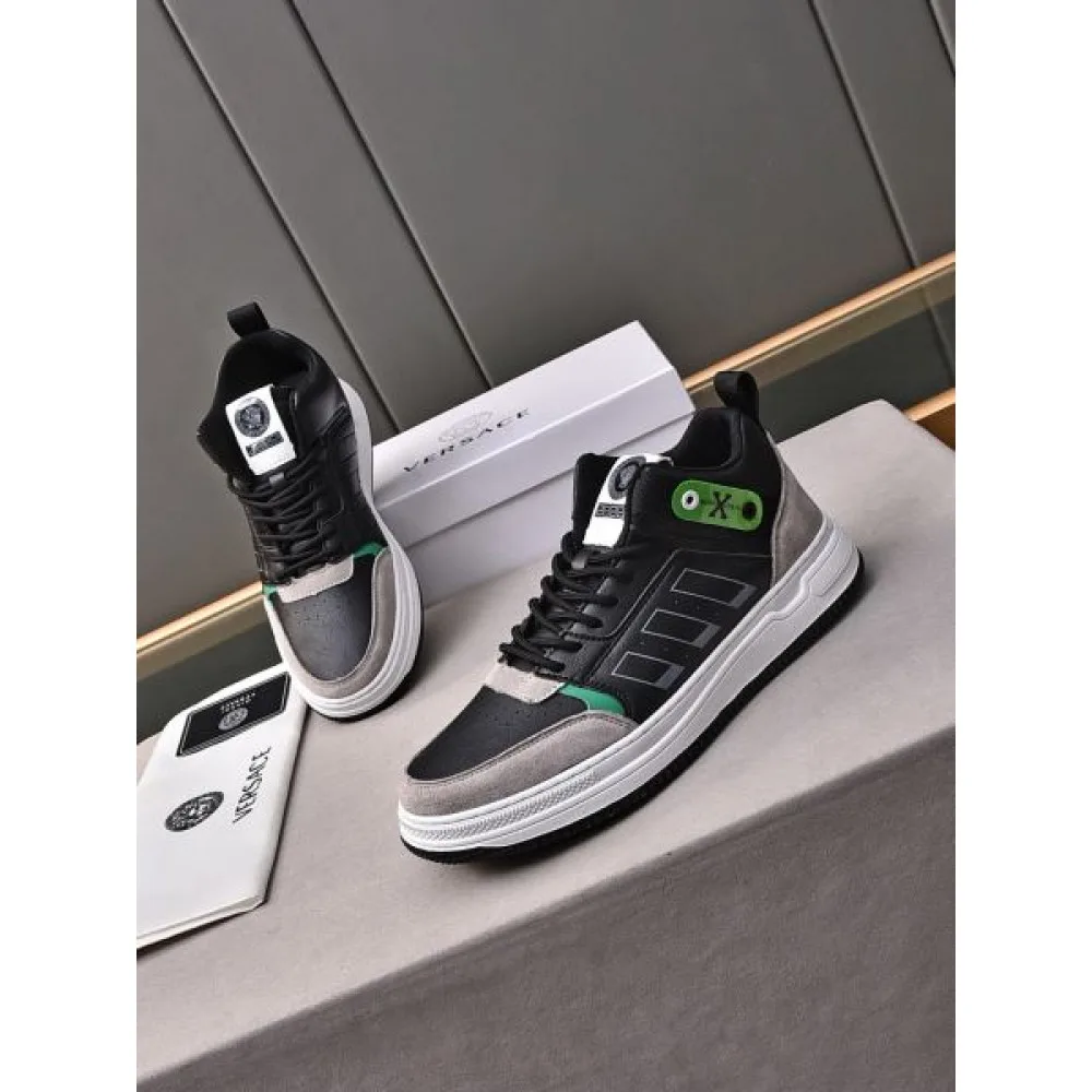 VERSACE ヴェルサーチェ 発売極限状態! 2026 メンズ用 カジュアルシューズ 商品画像 4