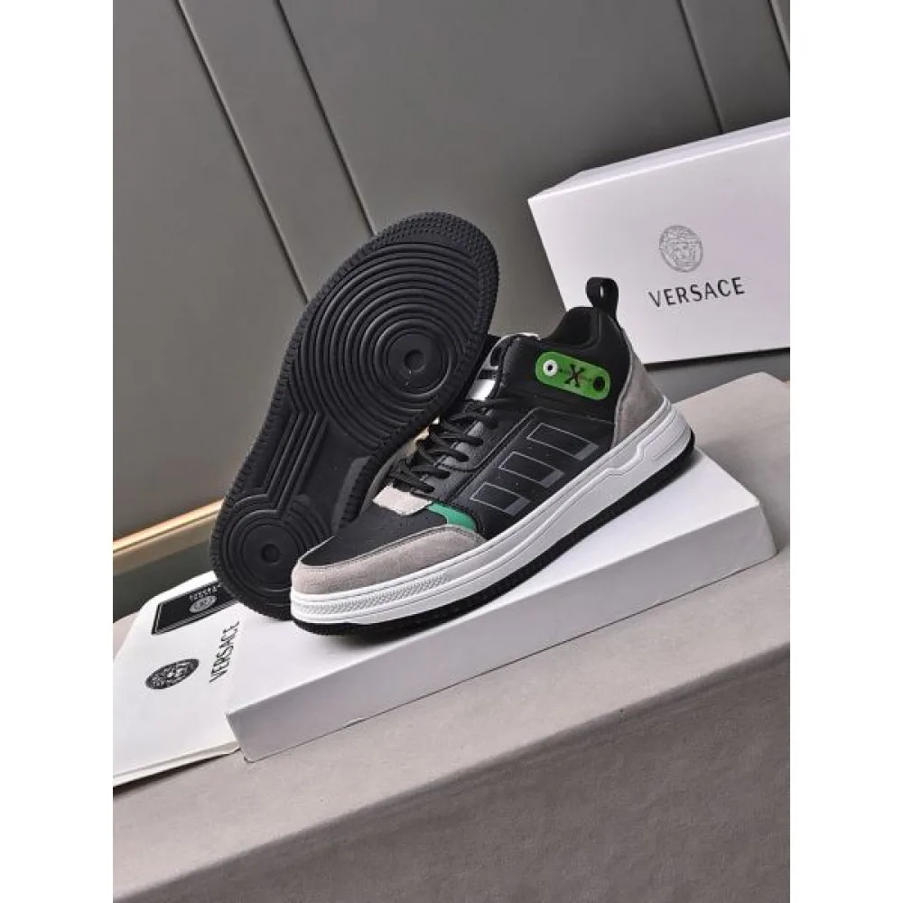 VERSACE ヴェルサーチェ 発売極限状態! 2026 メンズ用 カジュアルシューズ 商品画像 9