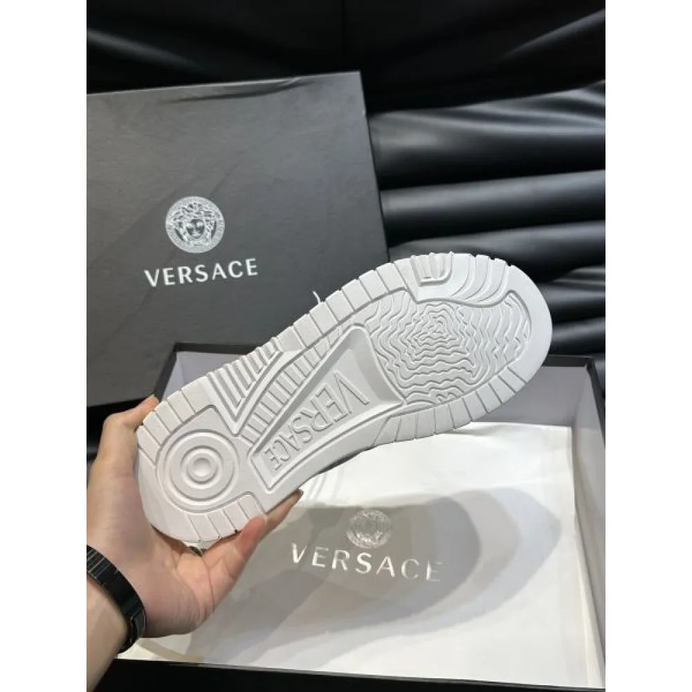 VERSACE ヴェルサーチェ お洒落スタイル 2026 メンズ用 カジュアルシューズ 商品画像 9