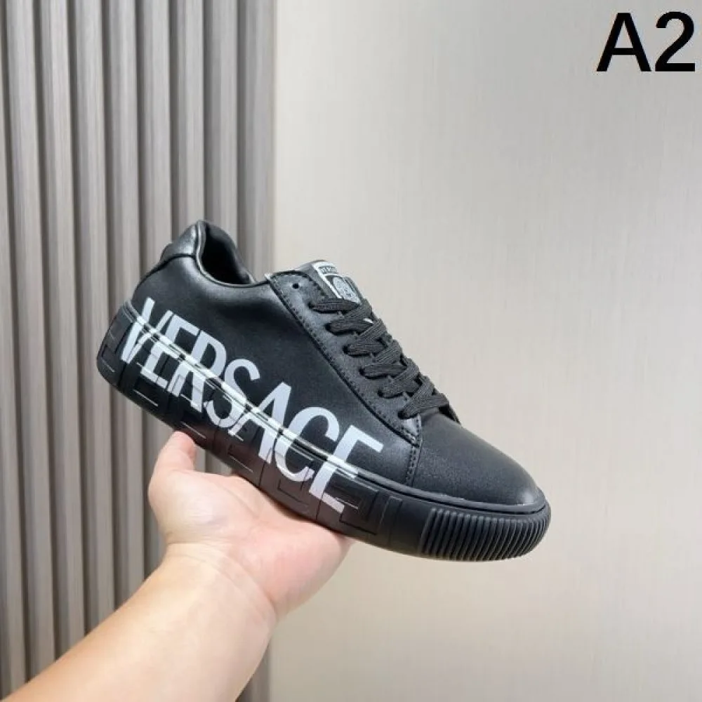 2024FW メンズ用 カジュアルシューズ VERSACE ヴェルサーチェ 海外大人気アイテム 商品画像 2