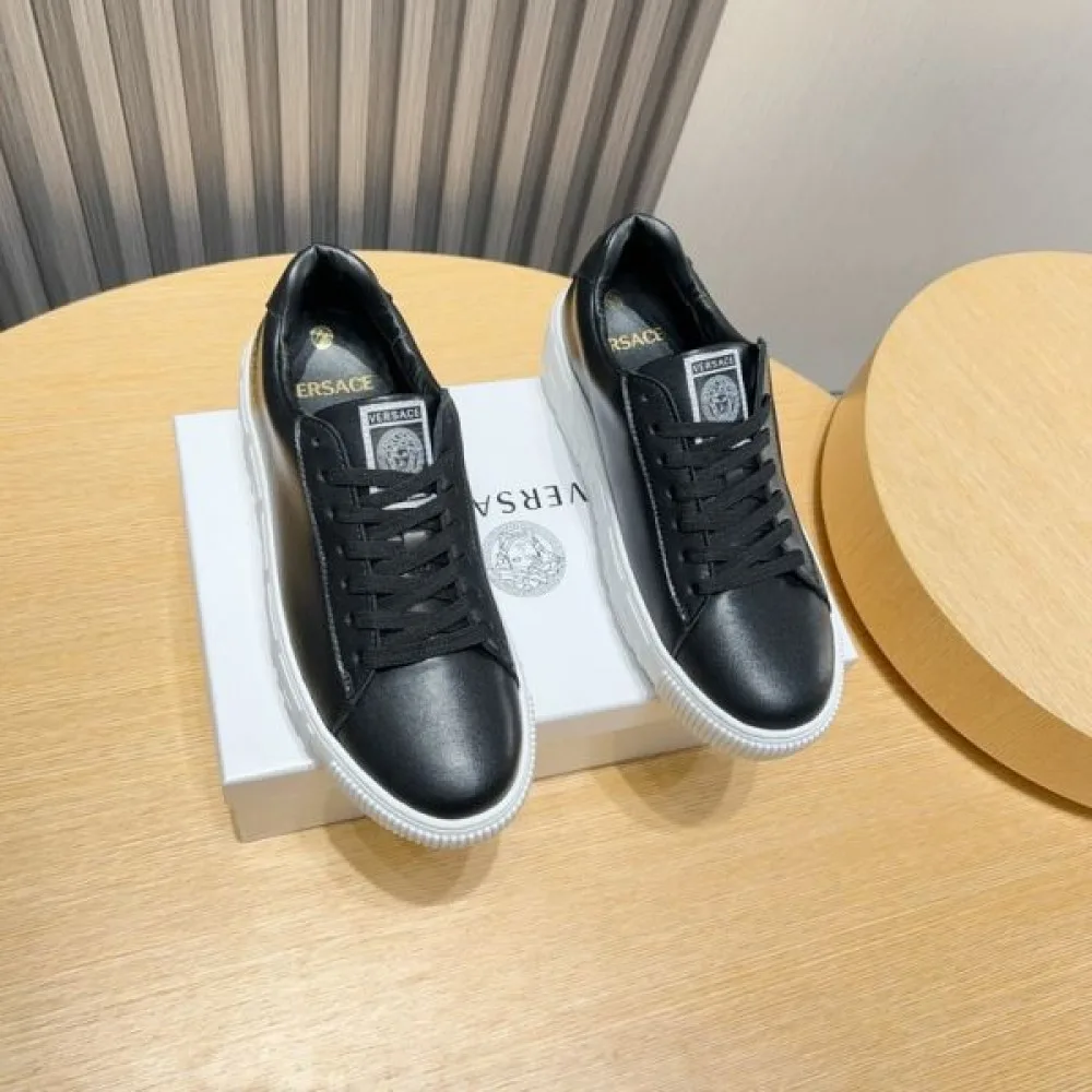 2024FW メンズ用 カジュアルシューズ VERSACE ヴェルサーチェ 海外限定モデル新作 商品画像 3