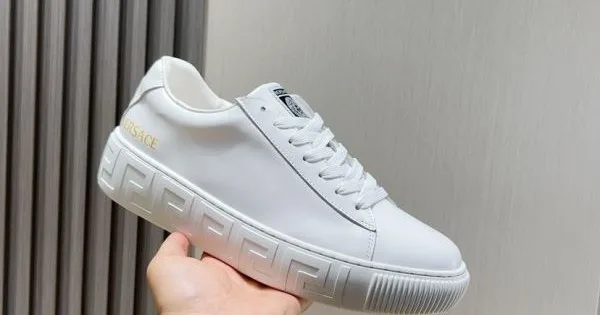 2024FW メンズ用 カジュアルシューズ VERSACE ヴェルサーチェ 海外限定モデル新作 商品画像 11