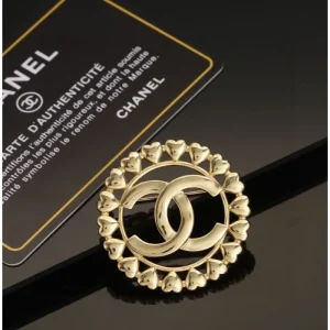 セレブや芸能人からも愛用 2026 ブローチ CHANEL シャネル 商品画像 1