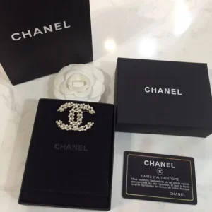 大人っぽいスタイルが完成 2026 ブローチ CHANEL シャネル 商品画像 1