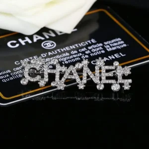 CHANEL シャネル この春夏注目のトップス 2026 ブローチ 商品画像 1