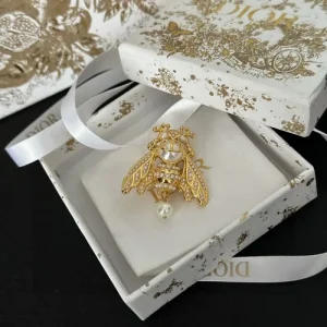 今季は色を使った注目新品 2026 ブローチ DIOR ディオール 商品画像 1