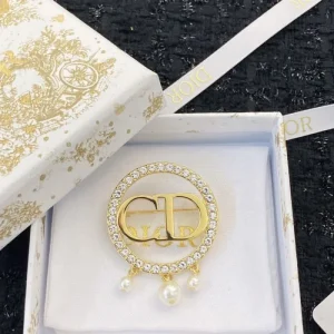 特に話題なの上品 即完売 2026 ブローチ DIOR ディオール 商品画像 1