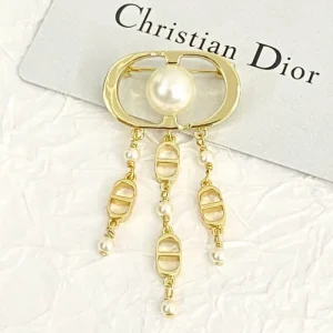 春夏トップス最新情報をチェック 2026 ブローチ DIOR ディオール 商品画像 1