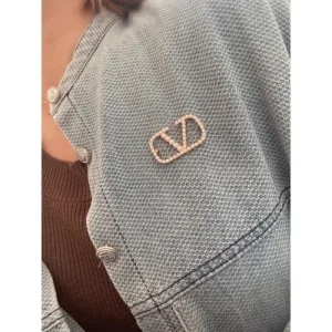 2026 VALENTINO ヴァレンティノ ブローチ 先行予約アイテム 商品画像 1