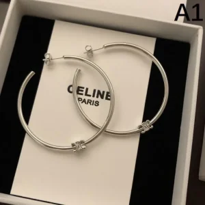 抜け感のあるスタイルが完成 2026 イヤリング CELINE セリーヌ 商品画像 1