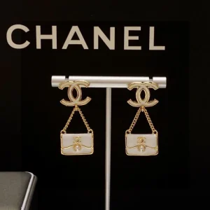 この夏を迎える人気新作 2026 イヤリング CHANEL シャネル 商品画像 1