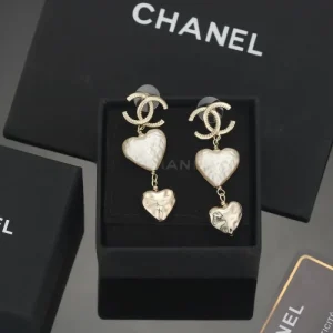 品薄状態になる夏季新作 2026 イヤリング CHANEL シャネル 商品画像 1